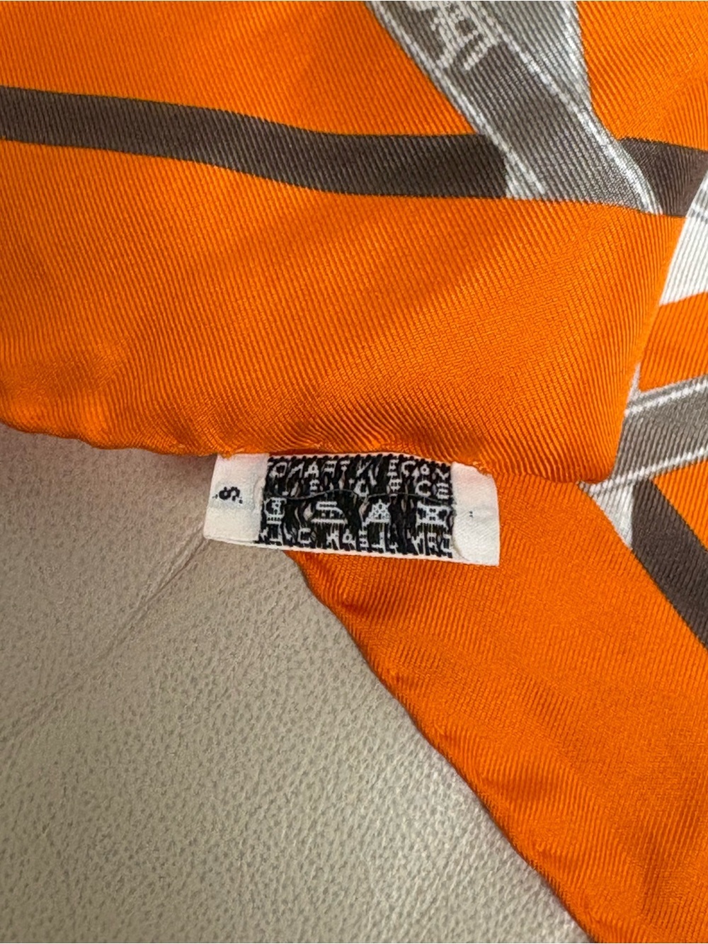 VTG HERMES Bolduc Triangle Silk Scarf Orange Brown White Gray Ribbon - Picture 13 of 15